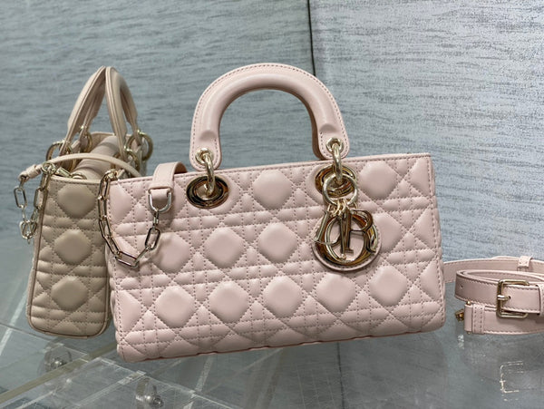 MEDIUM LADY D-JOY 26 POWDER PINK LAMBSKIN