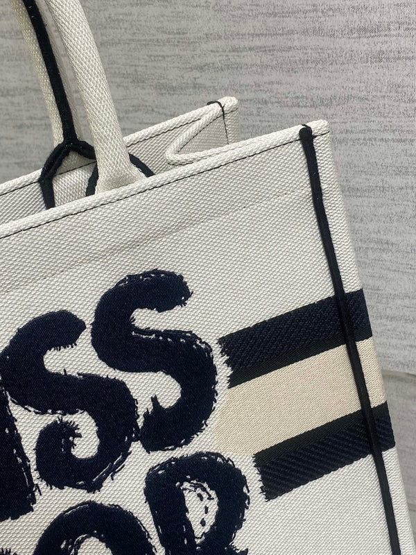 BORSA MEDIA PER LIBRI 36 IN TELA BIANCA E NERA 226504