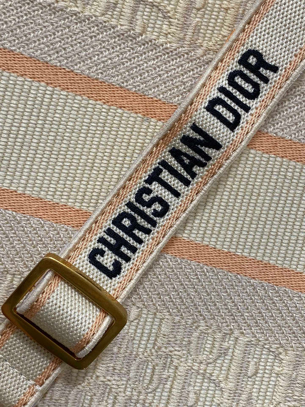 Medium Book Tote 37 Beige Oblique Embroidered Raffia Camel Calfskin