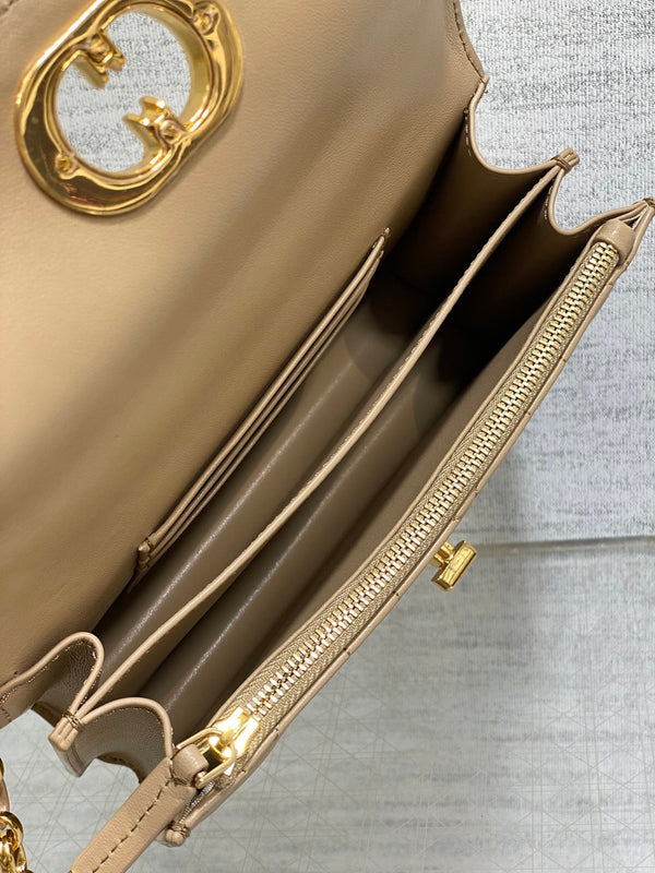 BORSA MISS CARO MINI 17 IN PELLE DI AGNELLO MACROCANNAGE BEIGE CAMMELLO