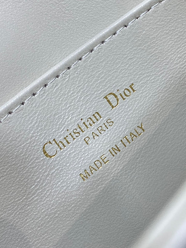 MINI BORSA CON PATTA 18 IN PELLE DI AGNELLO BIANCA CON STRASS ORO