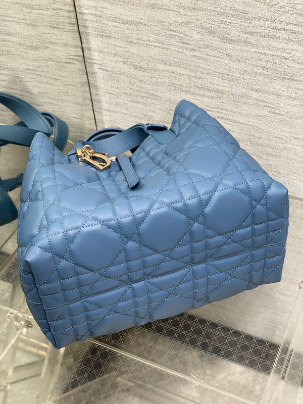 BORSA SEMPRE MEDIA 28 IN PELLE DI VITELLO MACROCANNAGE AZZURRO
