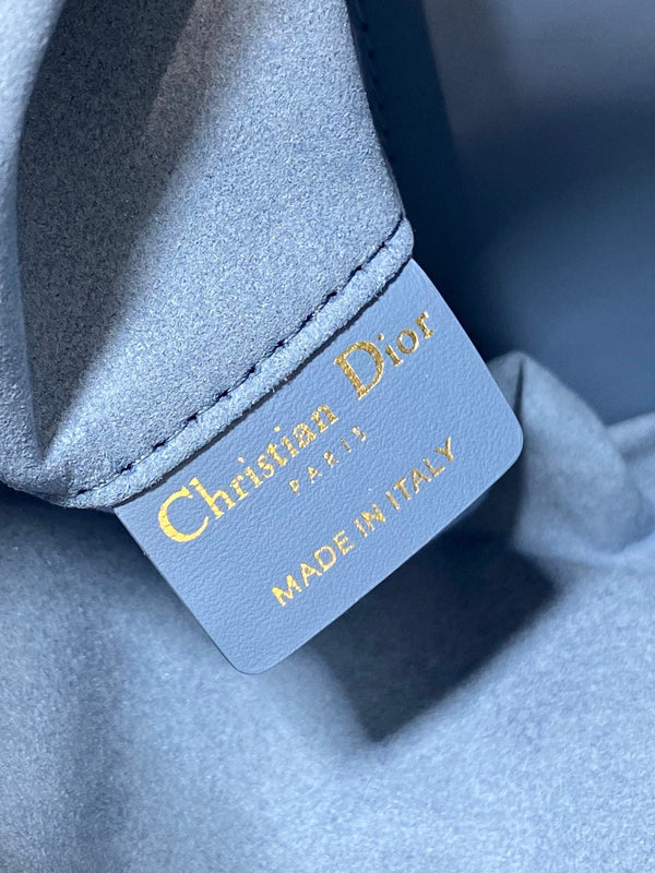 BORSA SEMPRE MEDIA 28 IN PELLE DI VITELLO MACROCANNAGE AZZURRO