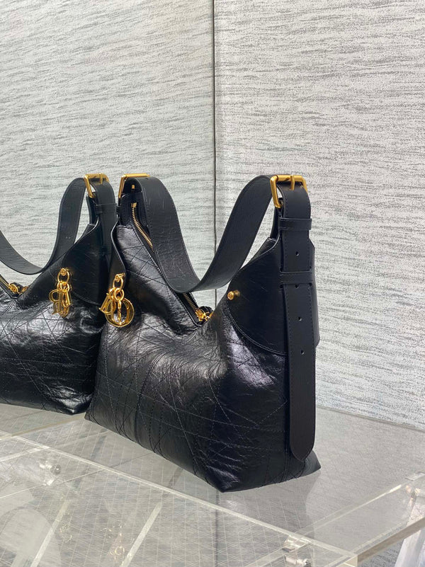 CD VOYAGE handbag 28 Black Crinkled Calfskin