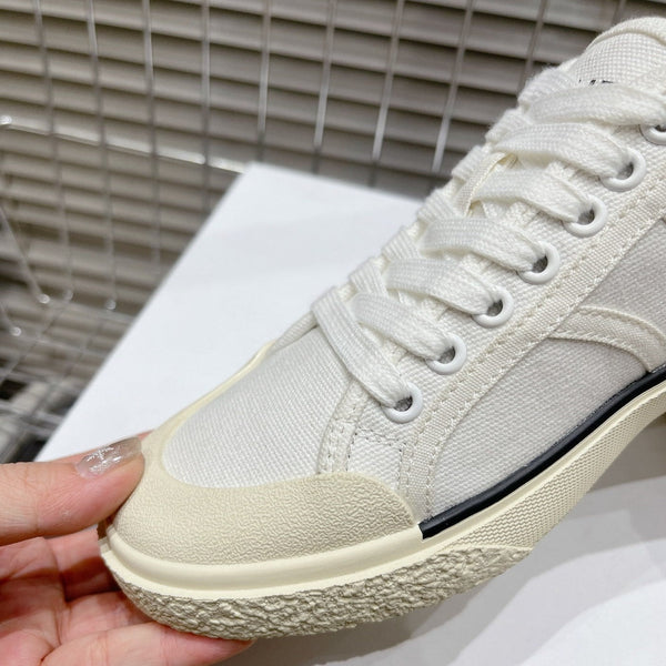 SNEAKERS JANE BASSE ALLACCIATE CON PATCH TRIOMPHE IN TELA E PELLE DI VITELLO BIANCA