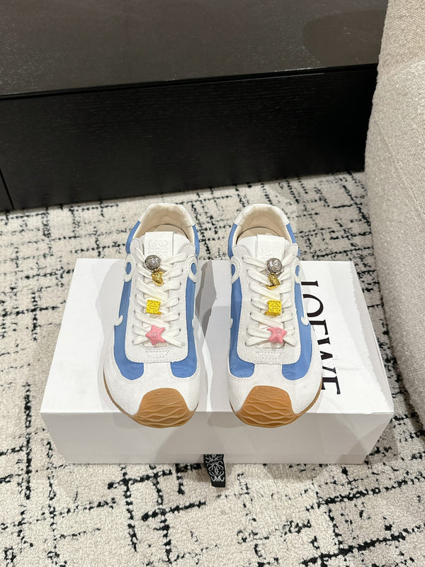 Sneaker Loewe Ballet Runner 2.0 in pelle di pecora bianca e blu