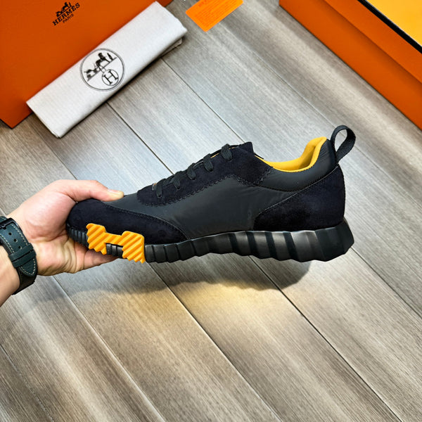 HM BOUNCING SNEAKER BLACK AND YELLOW FABRIC