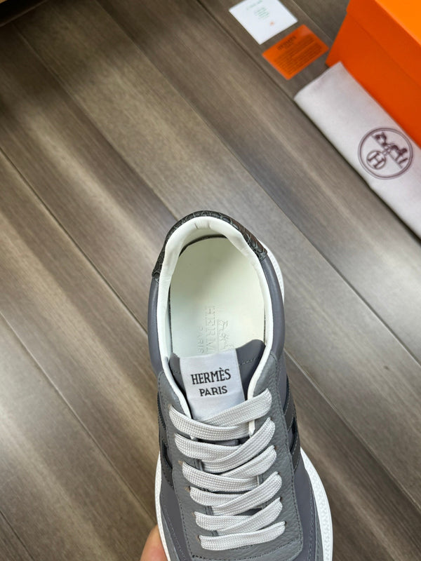 HM TRAIL SNEAKER GRAY CALFSKIN