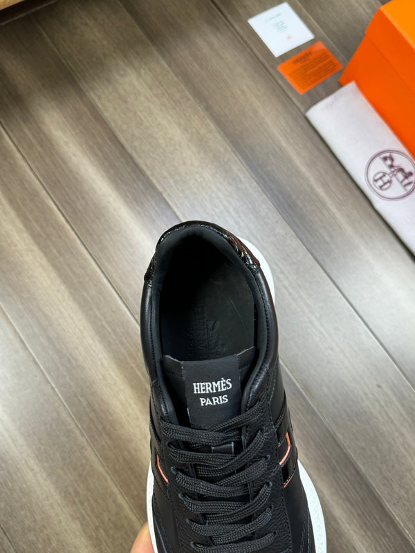 HM TRAIL SNEAKER BLACK CALFSKIN