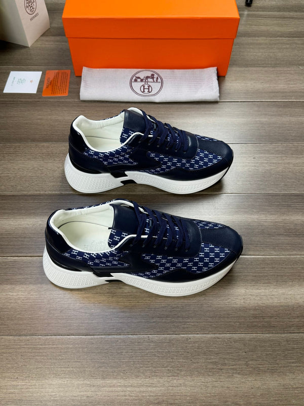 HM PRINTED SNEAKER NAVY TOTEM FABRIC