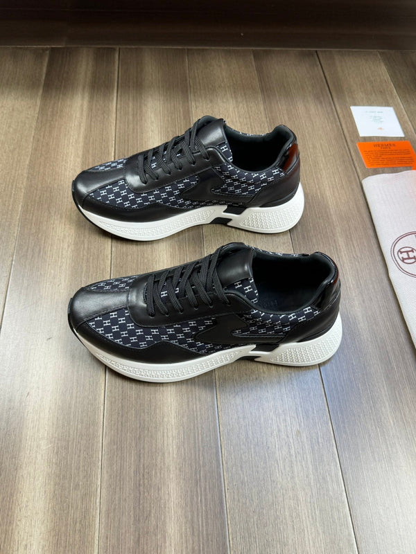 HM PRINTED SNEAKER BLACK TOTEM FABRIC