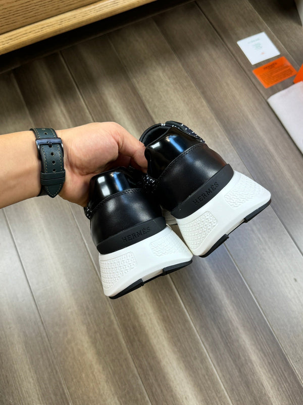 HM PRINTED SNEAKER BLACK TOTEM FABRIC