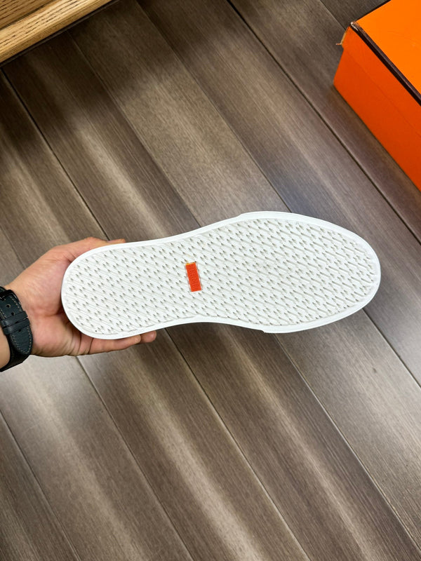 HM GAME SLIP-ON SNEAKER WHITE CALFSKIN