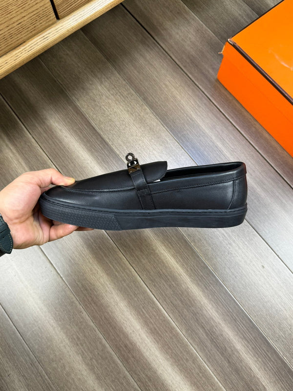 HM GAME SLIP-ON SNEAKER BLACK CALFSKIN