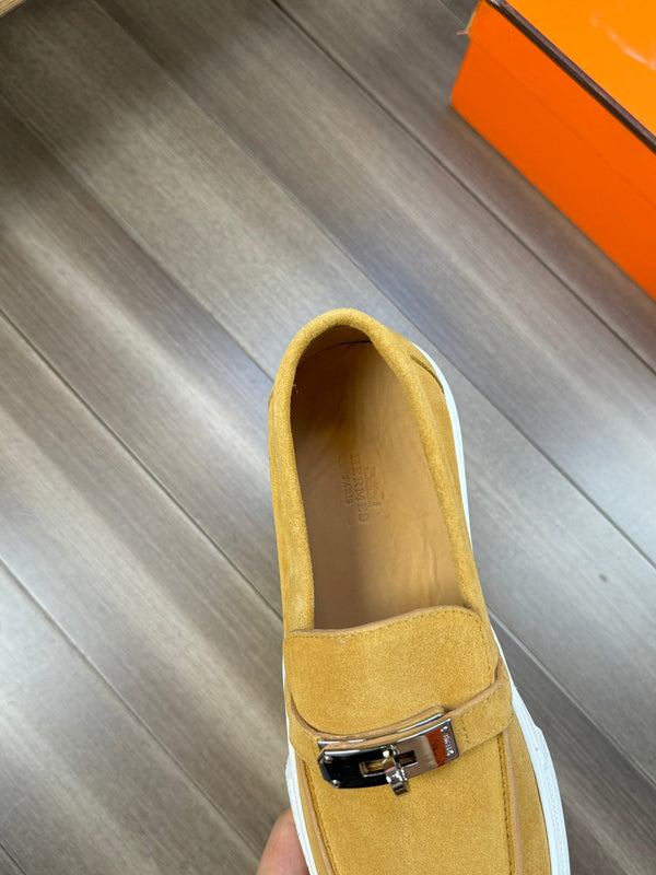 HM GAME SLIP-ON SNEAKER MUSTARD SUEDE