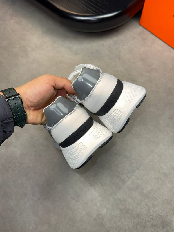 Sneaker da uomo HM in pelle di vitello bianca 581689