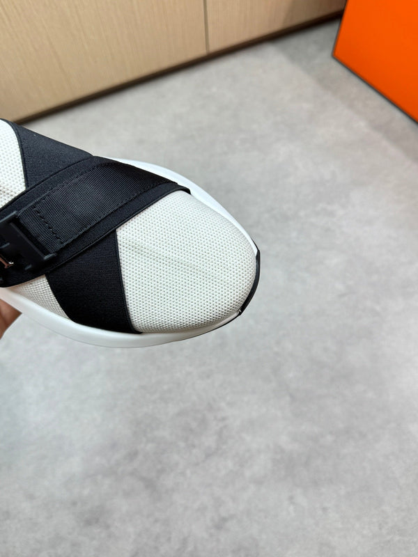 Sneaker slip-on da uomo HM in tessuto lavorato a maglia nero 643377