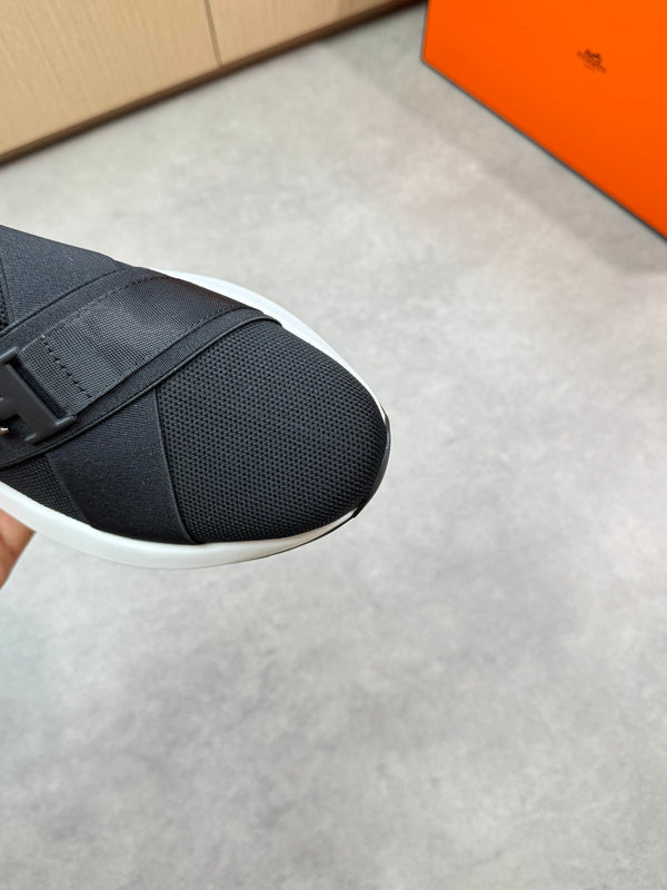 HM Men's Slip on Sneaker Black Knitted Fabric 643380