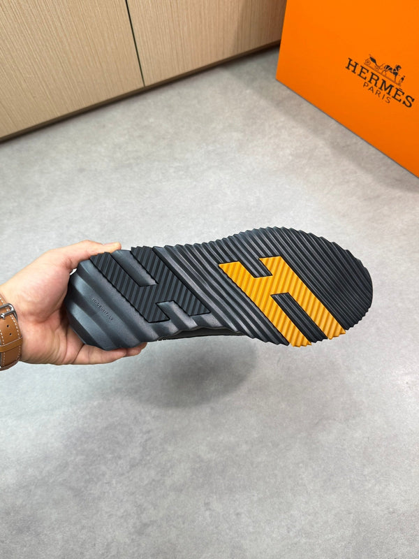 HM Men's Bouncing Sneaker Black Calfskin 696029