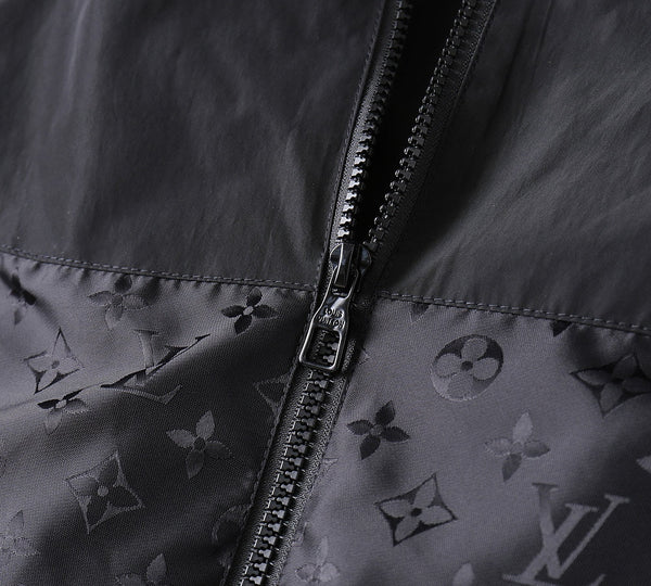 LV BLACK HOODED JACKET 239041