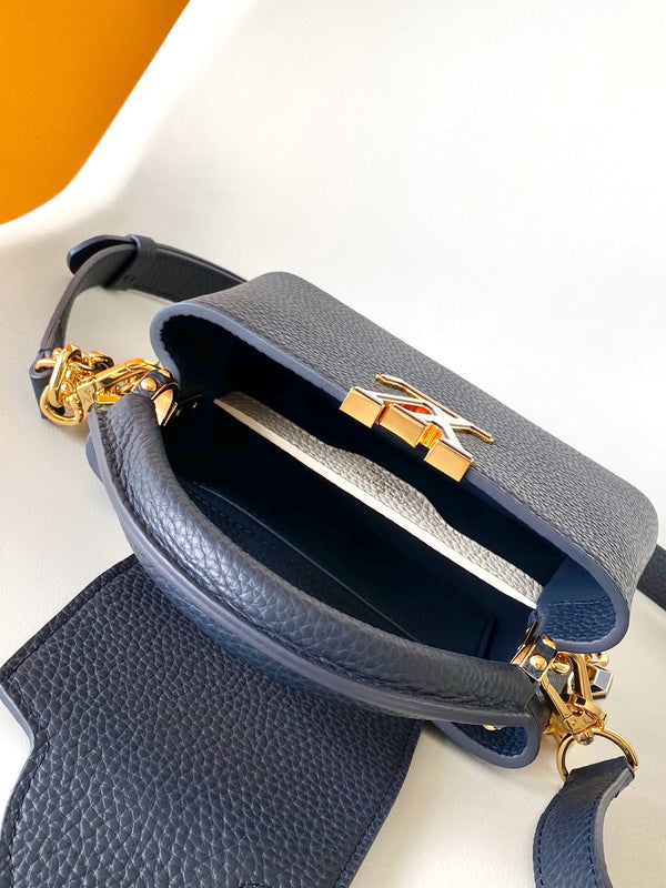 Capucines BB 21cm Bag Royal Blue Cowhide 251675