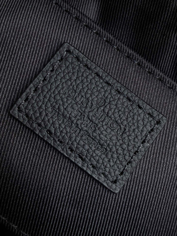 LV Pulse Wearable Wallet 22.5cm Black Monogram Shadow embossed calfskin