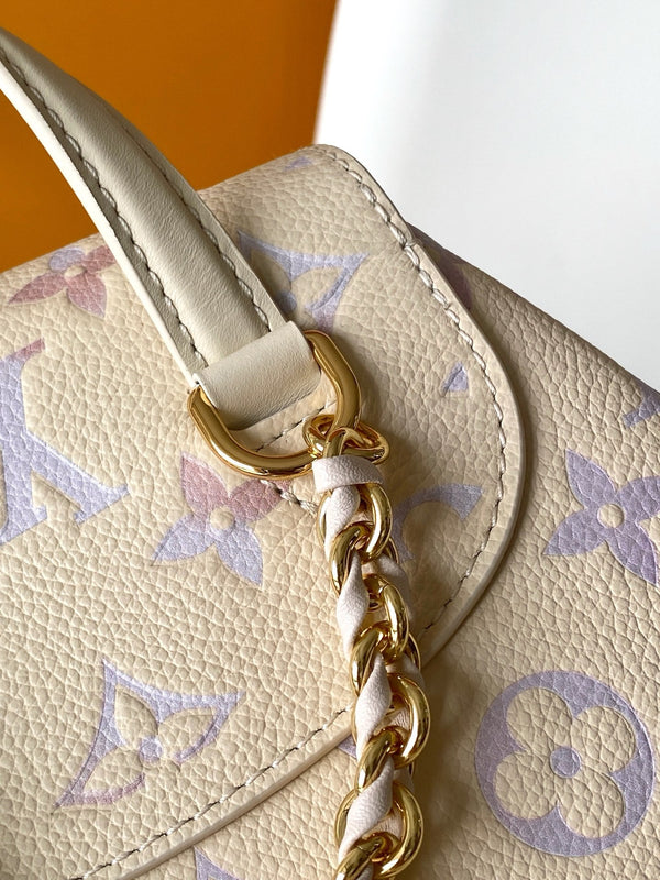 LV M15113 Zaino Monogram Embossed Vacchetta Dream Cream GHW