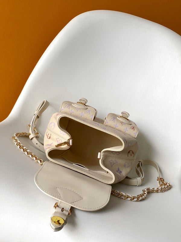LV M15113 Zaino Monogram Embossed Vacchetta Dream Cream GHW