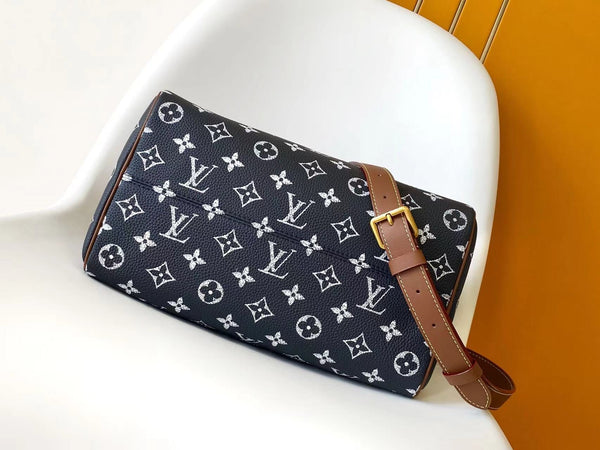 LV Speedy Bandoulière 30cm Indigo Blue Monogram Calfskin GHW