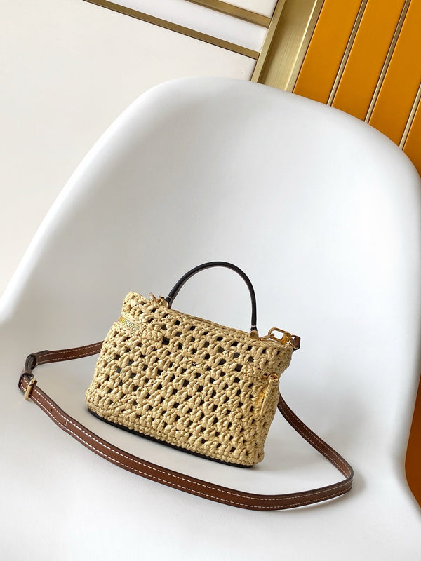 LV Vanity Chain Pouch 19cm Brown Raffia & Cowhide GHW