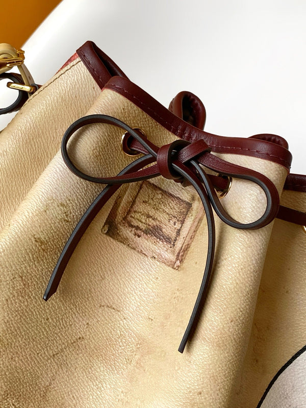 LV M28147 Noé Beige Coated Canvas