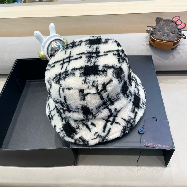 CAPPELLO A SECCHIELLO IN PILE BIANCO MISTO NERO 404741