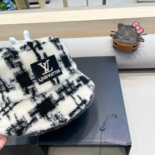 CAPPELLO A SECCHIELLO IN PILE BIANCO MISTO NERO 404741