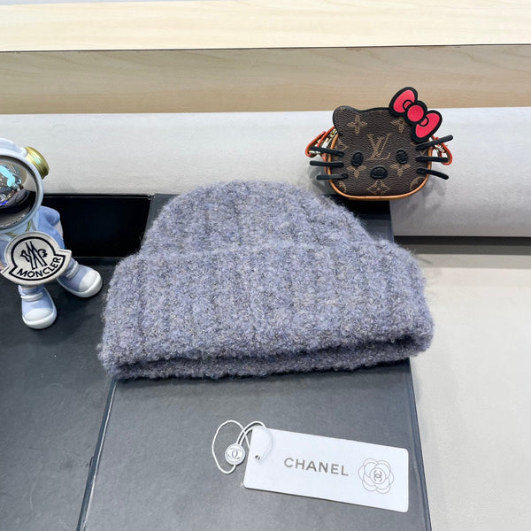 BEANIE HAT IN COOL GRAY WOOL 413327