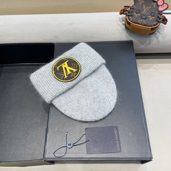 BERRETTO IN MAGLIA DI LANA GRIGIO CHIARO E PELLICCIA DI CONIGLIO 417755