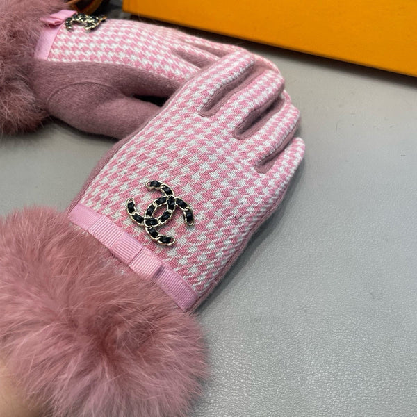 GLOVES IN PASTEL PINK MIX WHITE WOOL AND RABBIT FUR 417181