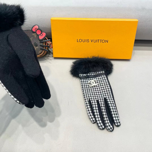 GLOVES IN BLACK MIX WHITE WOOL AND RABBIT FUR 417182