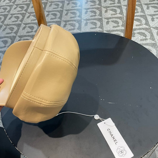 BAKER BOY CAP IN TORTILLA BROWN CALFSKIN 419447