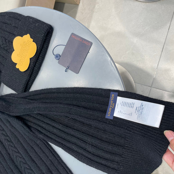 SET SCIARPA E CAPPELLO IN LANA NERA 419147