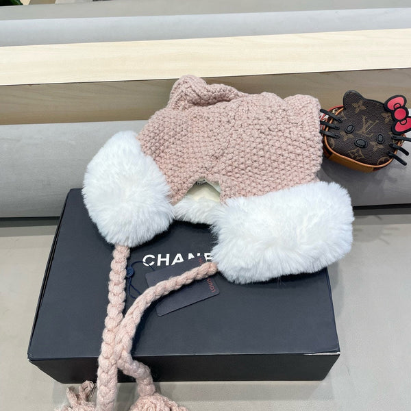 BERRETTO IN MAGLIA DI LANA ROSA CHIARO CON ORECCHIE DI GATTO GIAPPONESE 421258