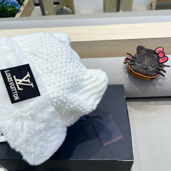 BERRETTO IN MAGLIA DI LANA BIANCA CON ORECCHIE DI GATTO GIAPPONESE 421259