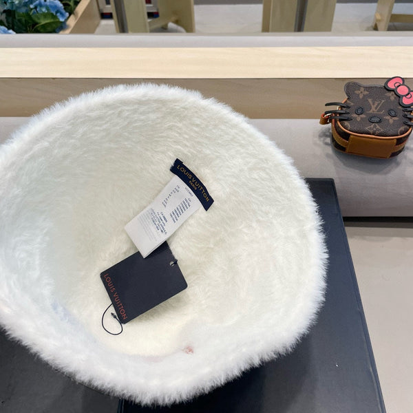 CAPPELLO A SECCHIELLO IN PELLICCIA DI CONIGLIO BIANCO 421262