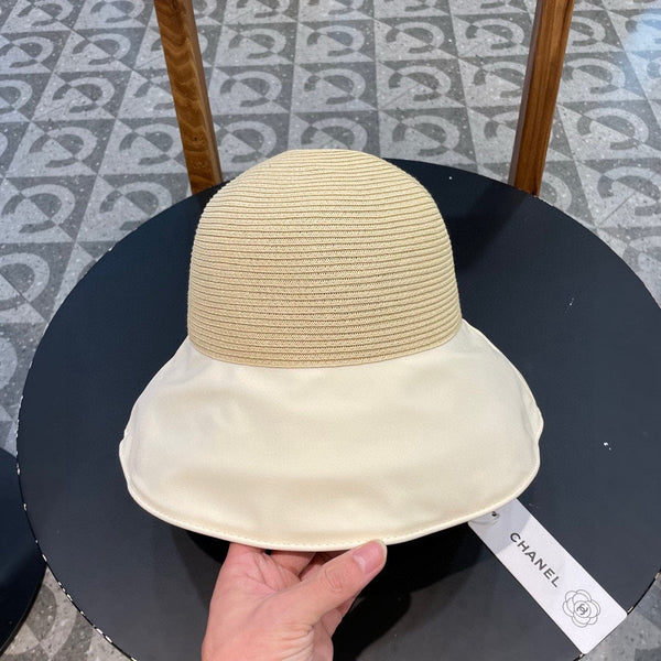 BOW BUCKET HAT IN WHITE MIX CAMEL BEIGE RAFFIA 426171
