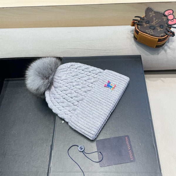 KNITTED BEANIE HAT IN GRAY WOOL 426216