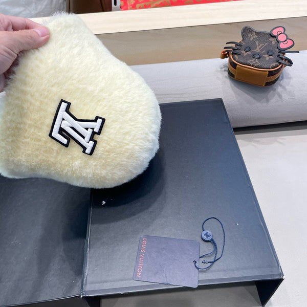 CAPPELLO A SECCHIELLO IN PELLICCIA DI LAPIN BEIGE CREMA 426225