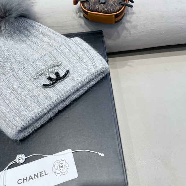 BEANIE HAT IN CLOUD GRAY WOOL 426235