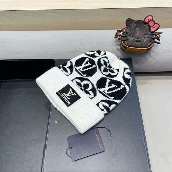 BERRETTO IN MAGLIA IN LANA MISTO BIANCO NERO E PELLICCIA DI CONIGLIO 426243