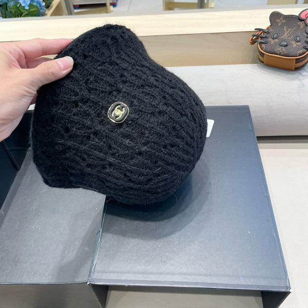 BUCKET HAT BKACK KNITTED FABRIC WITH RABBIT FUR 428090