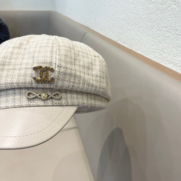 NEWSBOY CAP WHITE 430005