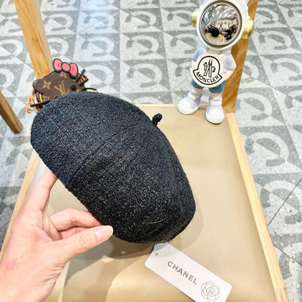 BERET HAT IN BLACK WOOL TWEED 430012
